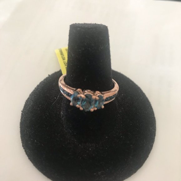 Ring 0762 - Picture 4 of 4